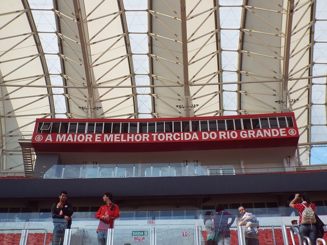 西队防线松 西队防线松